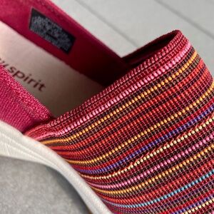 Easy Spirit Slip On NEW Size 8.5